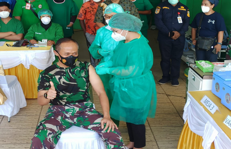 Canangkan Vaksinasi COVID-19, Sekda : Masyarakat Jangan Takut Divaksin